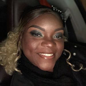 Meet your Posher, Lakisha